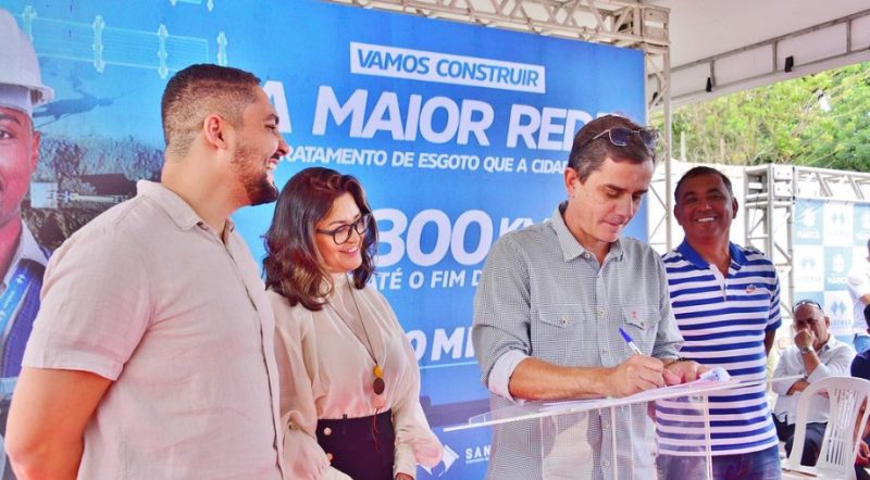 Maricá lança maior obra de esgotamento sanitário da cidade 
e o Prefeito Fabiano Horta assina o projeto 