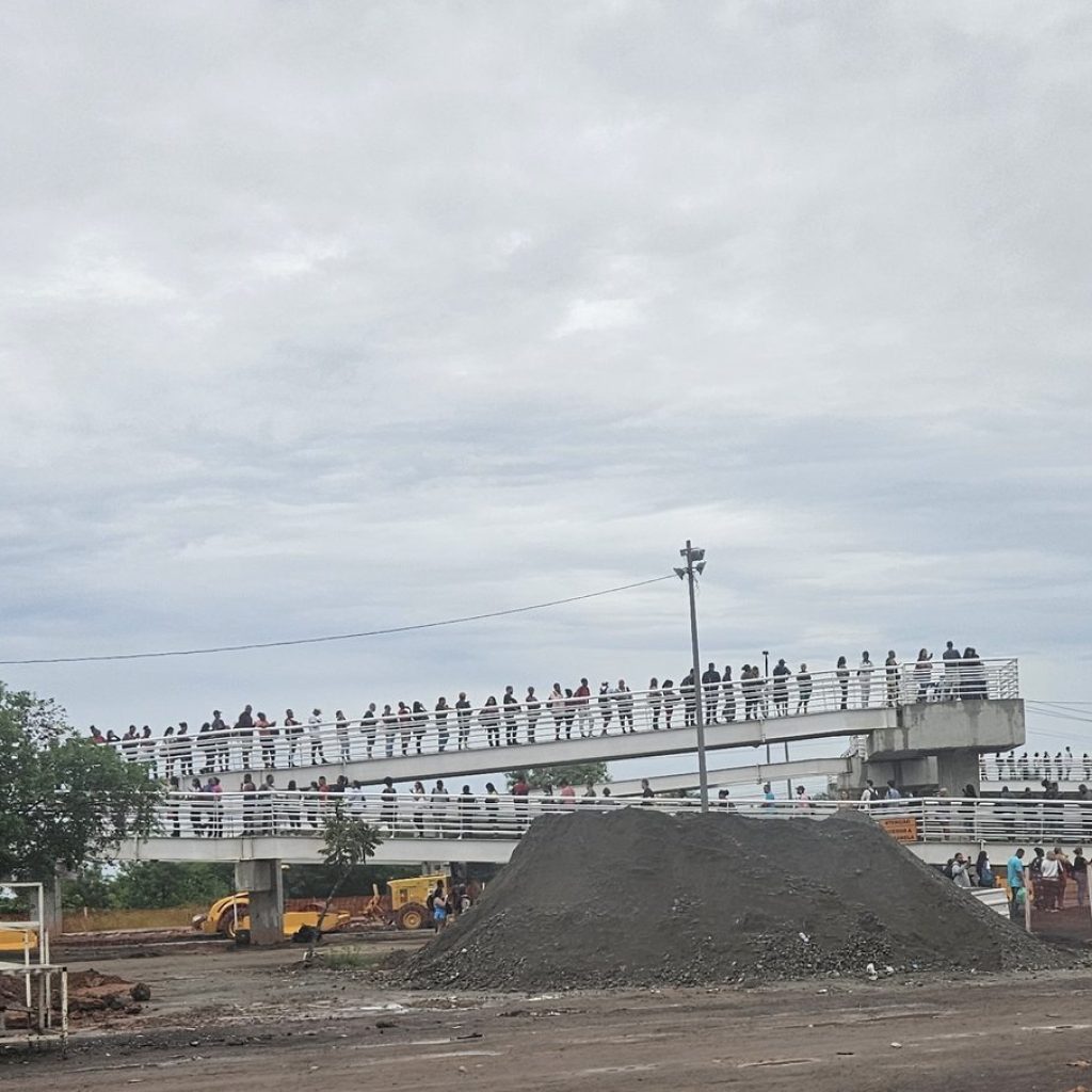 De acordo com o poder municipal, foram 59 quilômetros de pista revitalizados, sendo 31 quilômetros de calha reconstruídas em concreto.