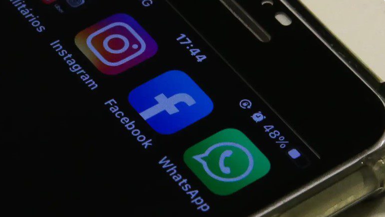 Instagram e Facebook com instabilidade. Usuários de aplicativos da Meta relatam mensagens de erro e lentidão no carregamento de conteúdo.