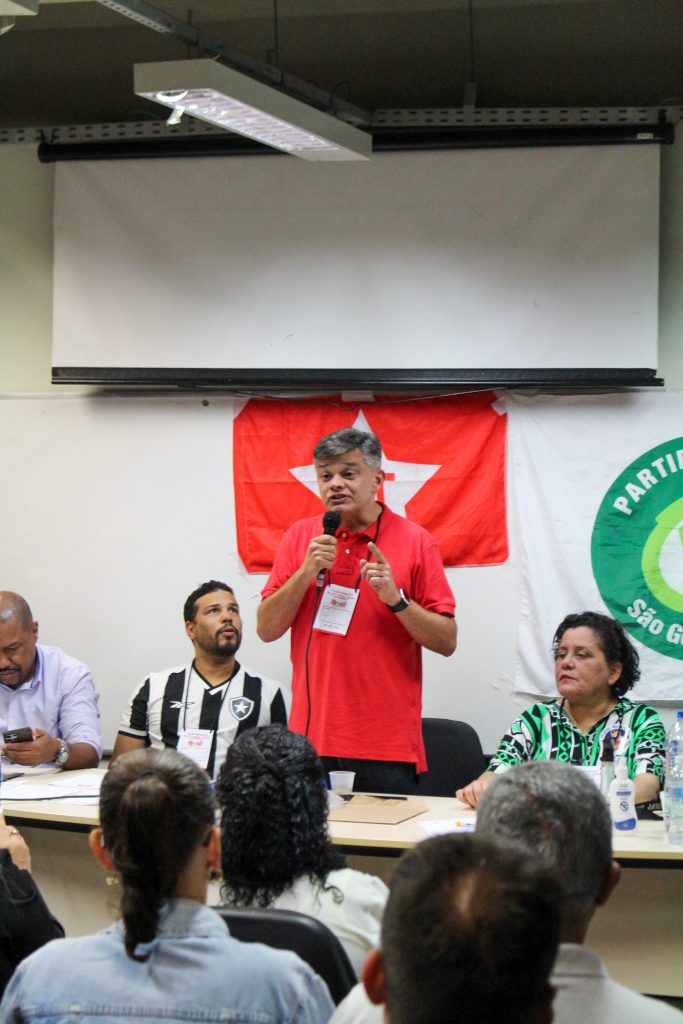 Dimas Gadelha. PT e partidos da Federação Brasil da Esperança, lançam Dimas Gadelha como pré-candidato a prefeito de São Gonçalo.