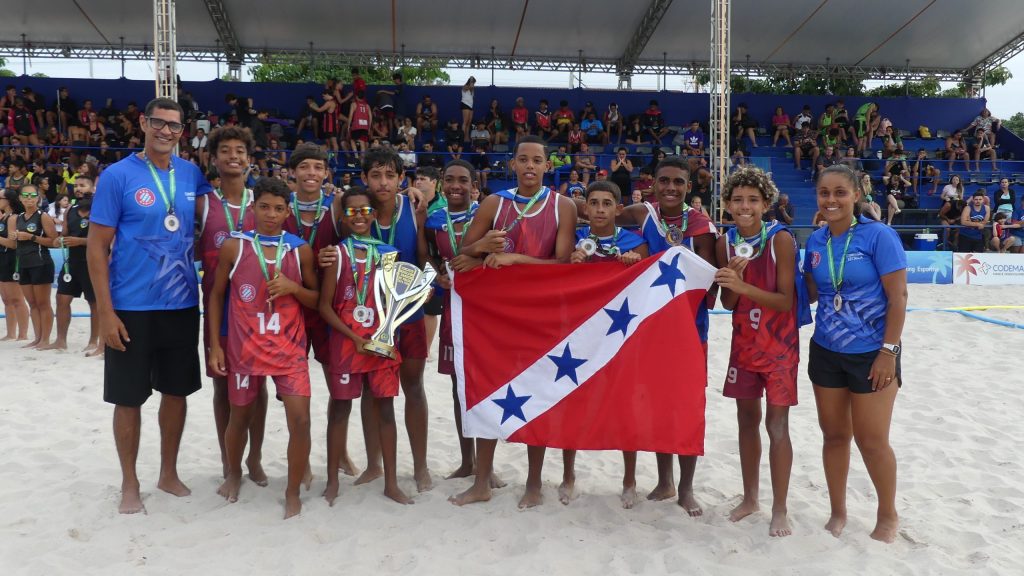 Maricá. O Circuito Brasileiro de Handebol de Praia 2024, que tem etapa final em Maricá, começou nesta quinta-feira (12) e só acaba domingo