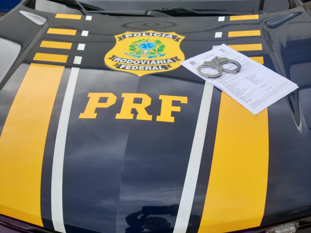 Homem é preso por morte de ex-mulher a facadas