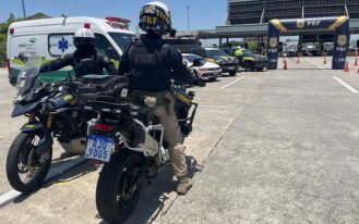 4eb3f8c9-b984-490b-a25a-4c4dc1240254