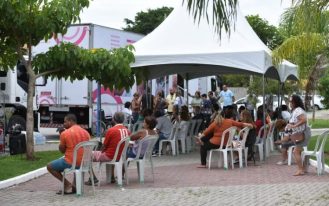 54553462972_bed2ed817c_h