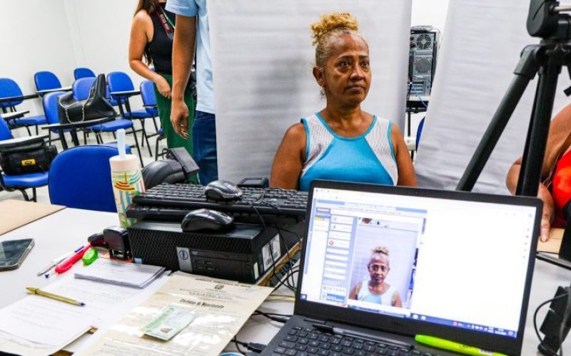 Atendimento em posto do Detran.RJ Atendimento em posto do Detran.RJ