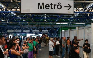 Segundo o Sindicato dos Metroviários e Metroviárias de São Paulo, a principal reivindicação dos trabalhadores é pela contratação de funcionários por meio de concurso público. (Crédito: Fernando Frazão/Agência Brasil)