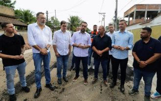 08/04/2024 - O governador Cláudio Castro vistoria obras de infraestrutura viária no bairro Aldeia da Prata – Itaboraí - Fotos: Rafael Campos