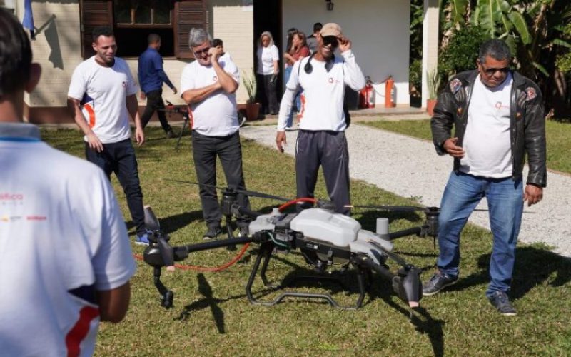 Operador-de-drone-1-2048x1365