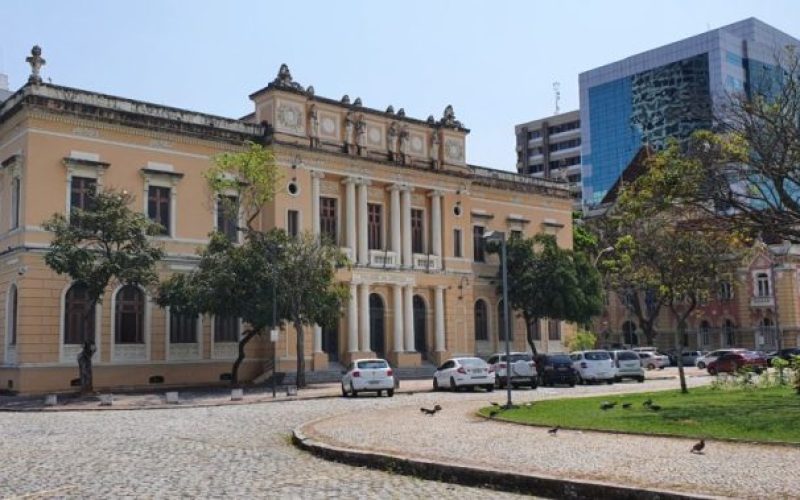 Palacio-da-Justica-de-Niteroi_-Foto_-Matheus-Salomao-1024x485