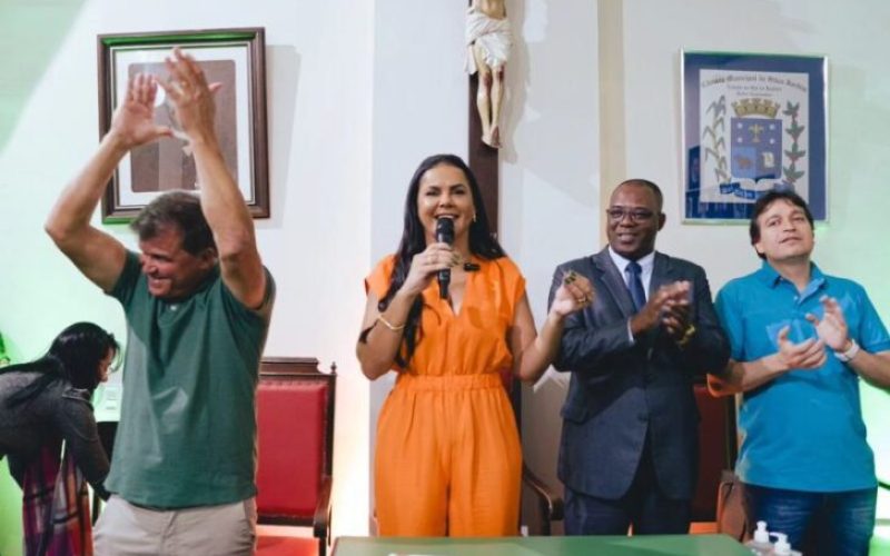 Silva Jardim parou para a grande festa da nossa Convenção que confirmou minha candidatura à reeleição para continuar trabalhando por nossa cidade. Agradeço a confiança e o apoio de todos os