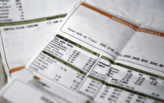 Conta de energia elétrica