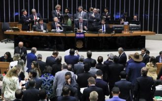 Brasília (DF) 05/07/2023 Plenário da Câmara começou o debate e o deputado, Aguinaldo Ribeiro,fez a leitura do relatório da reforma tributária Foto Lula Marques/ Agência Brasil.
